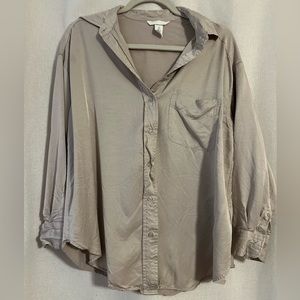 Neutral Button Up